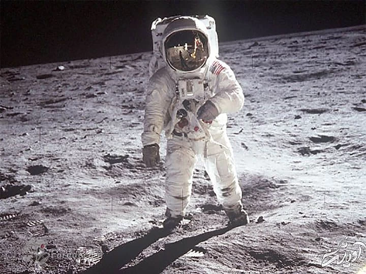 چه چیزی در نیمه تاریک ماه پنهان شده است؟